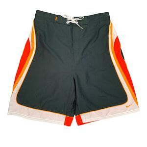 Nike Swim Trunks Mens M Medium Gray Colorblock Drawstring Tie Lined Beach Shorts
